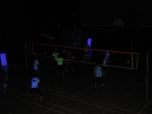 centre-communautaire-pierre-lemaire-drummondville_activite-jeunesse_tournoi-black-light19