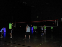 centre-communautaire-pierre-lemaire-drummondville_activite-jeunesse_tournoi-black-light3